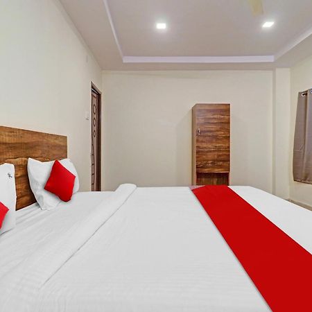 Hotel O R Square Inn Гайдарабад Екстер'єр фото