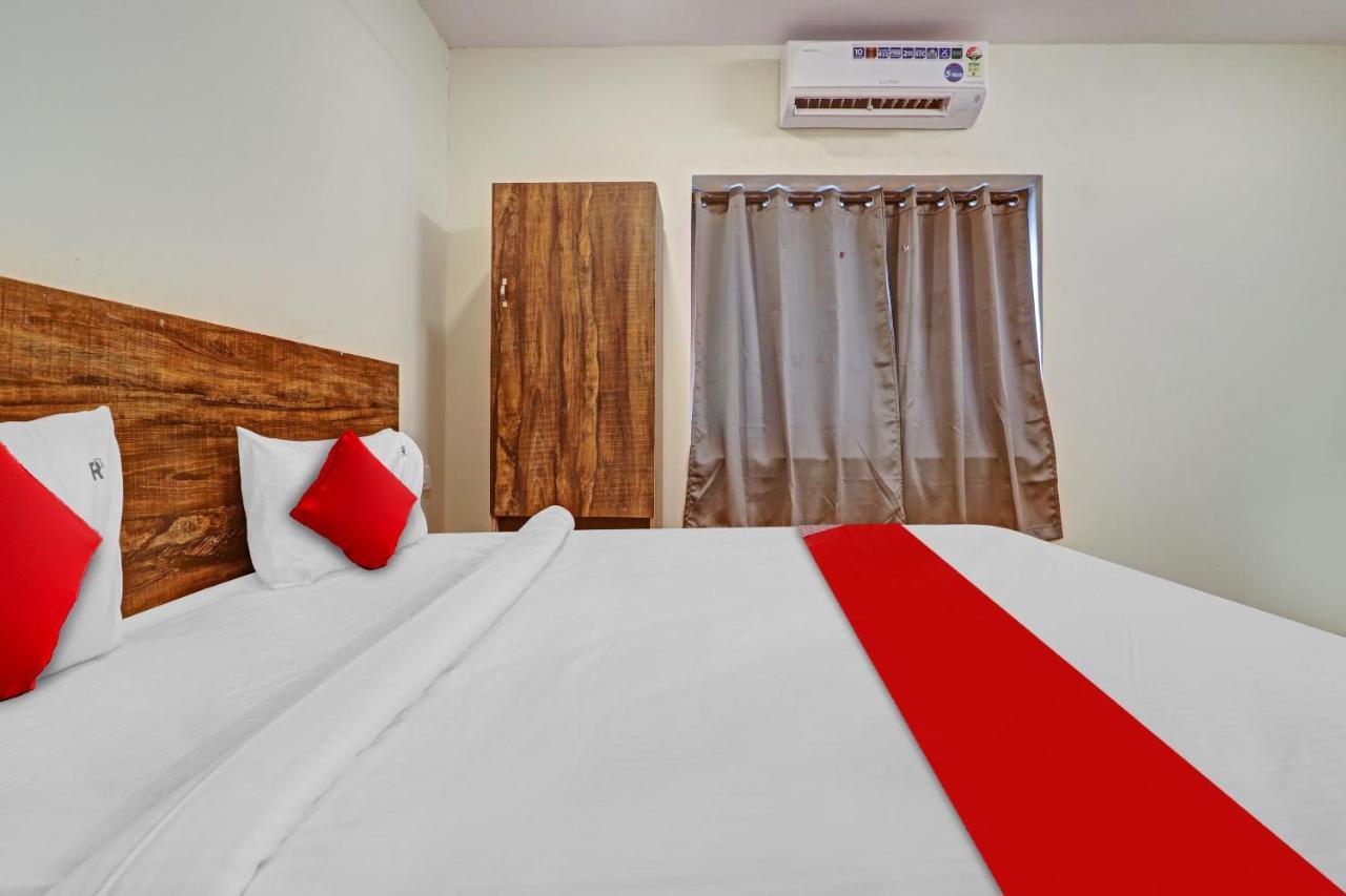 Hotel O R Square Inn Гайдарабад Екстер'єр фото