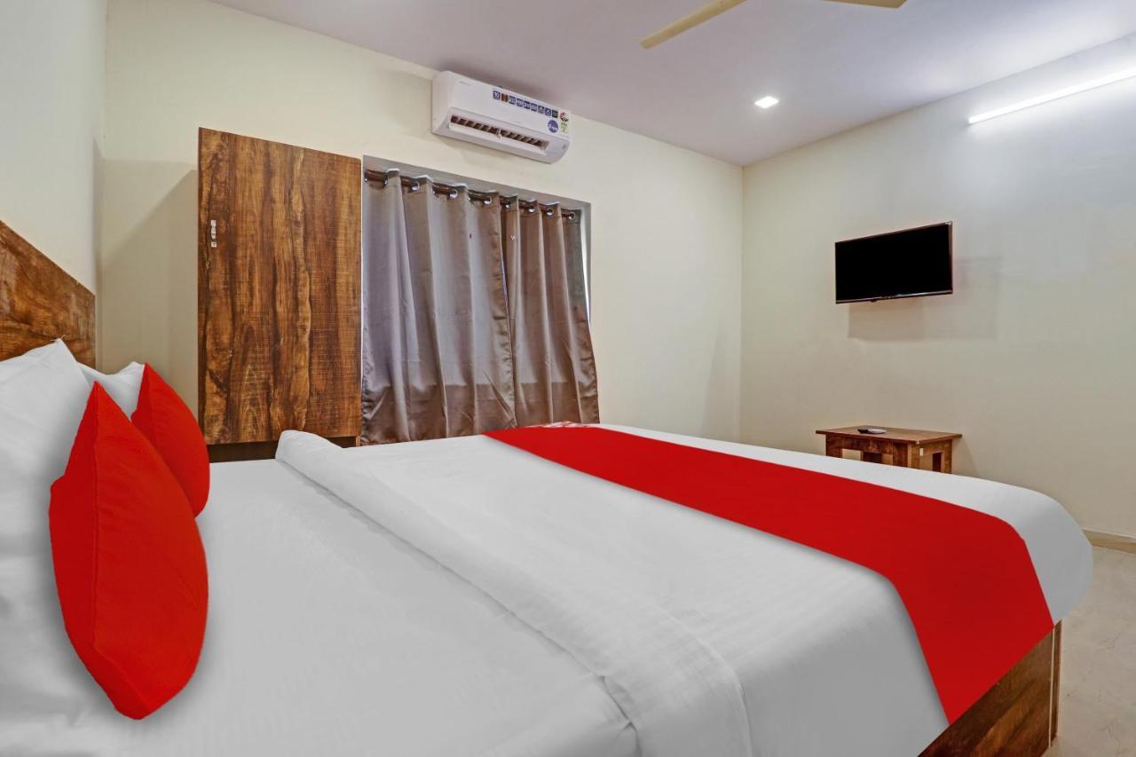 Hotel O R Square Inn Гайдарабад Екстер'єр фото